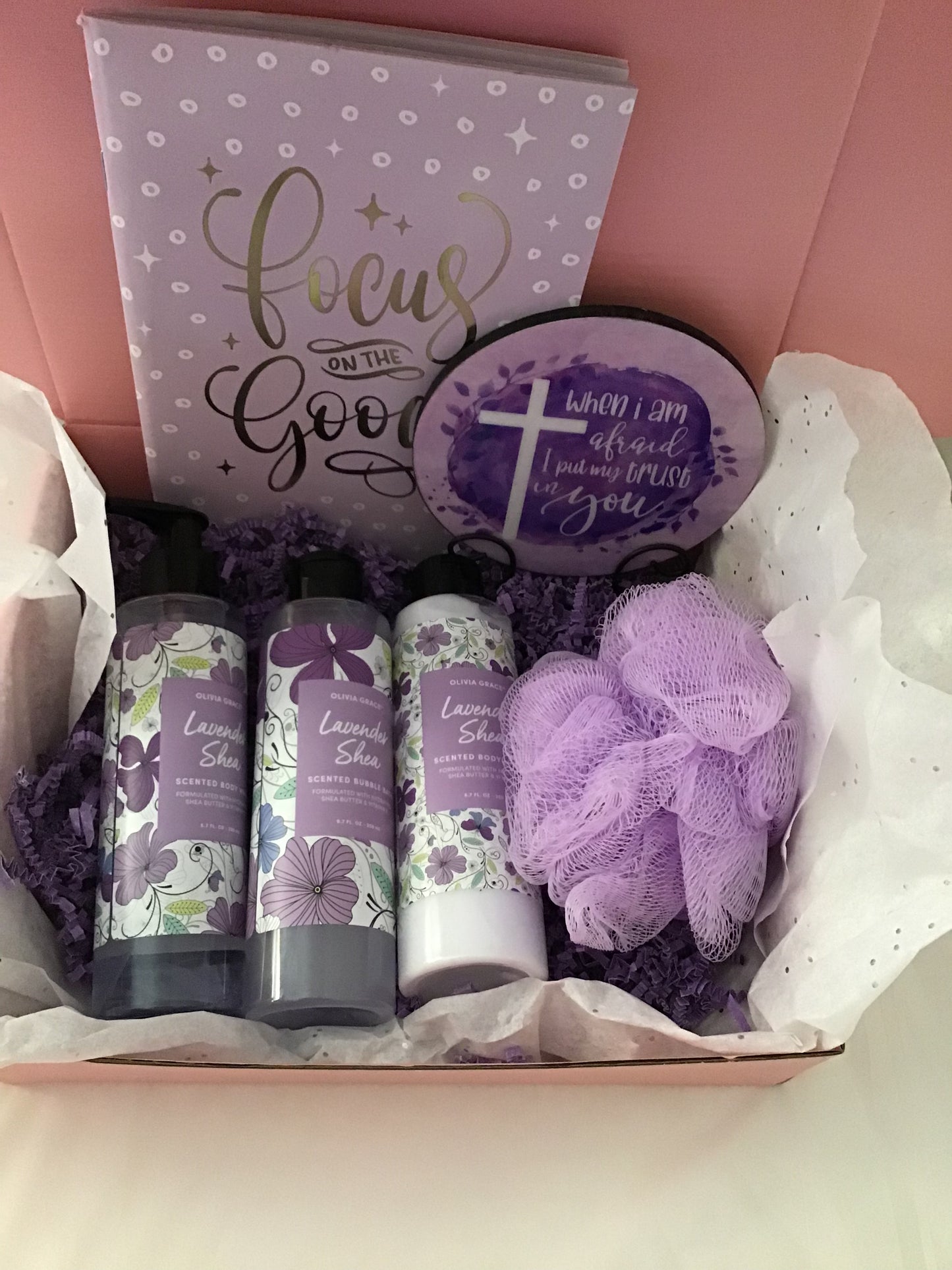 Queen Elizabeth Collections-Gift Box