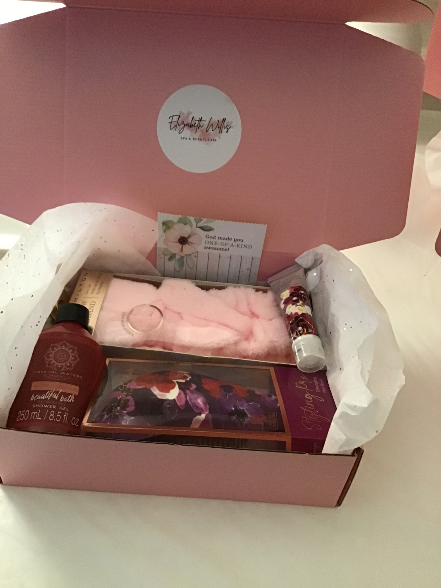Queen Elizabeth Collections-Gift Box