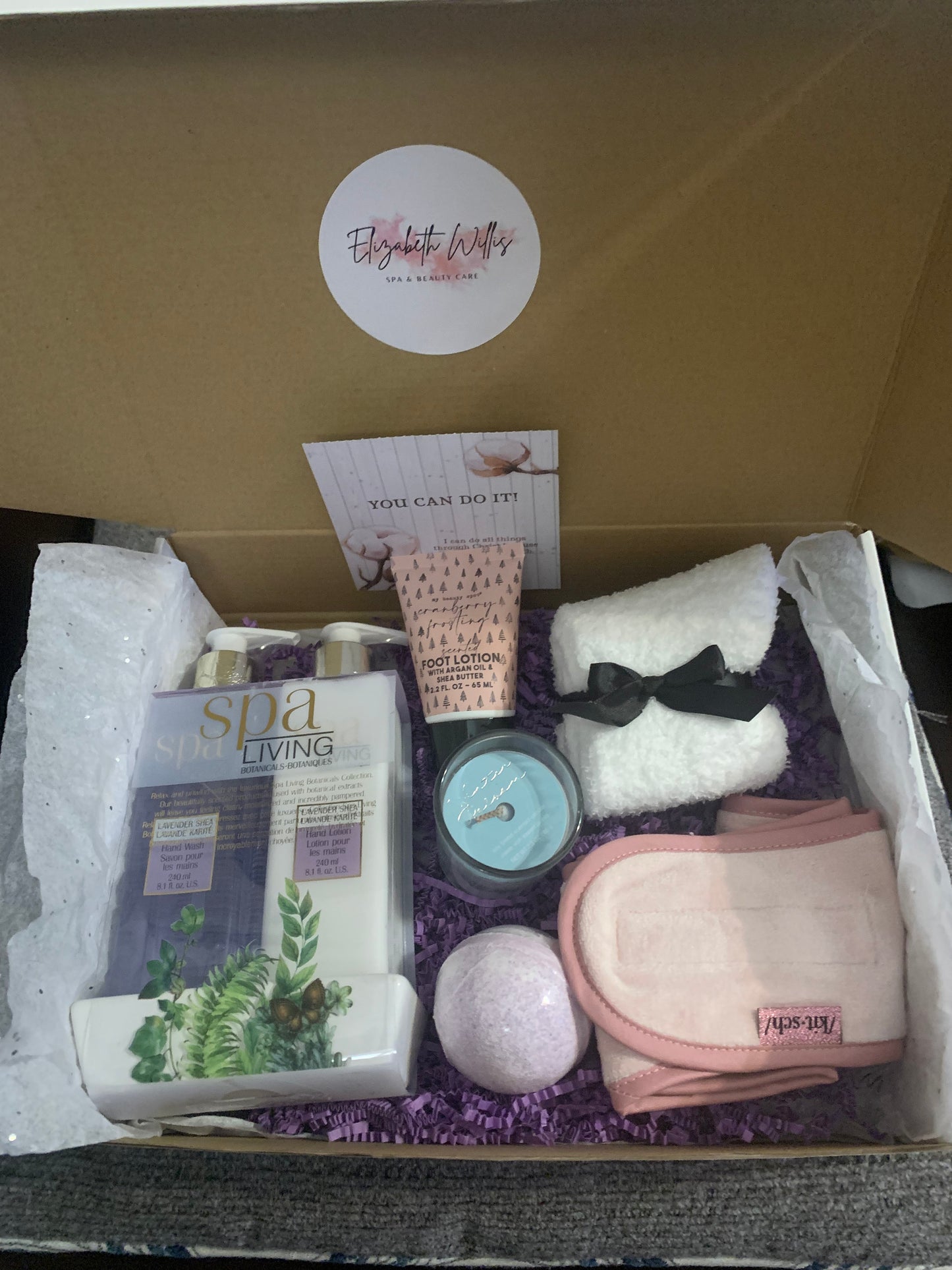 Queen Elizabeth Collections-Gift Box